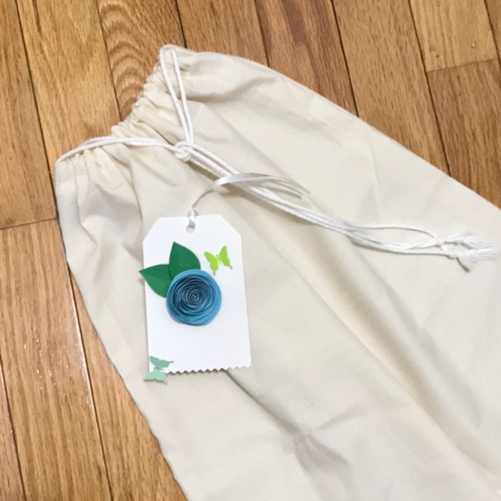 Hand Crafted Dust Bag - Picture 3 of 4